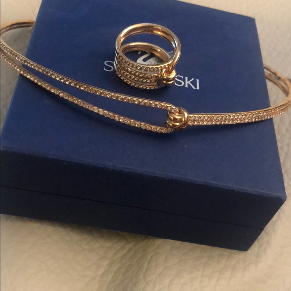 Swarovski diamond set including chocker and ring